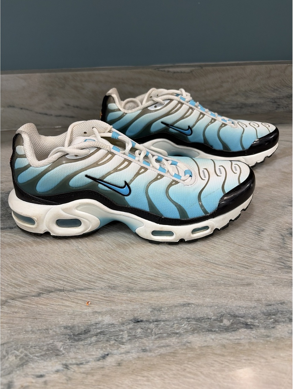 Nike Air Max Plus TN SE Blue Gradient Sneakers US 7Y